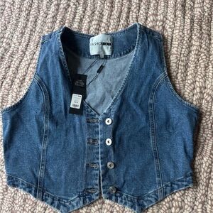 Fashion Nova Classic Blue Denim Vest Crop Top NWT Never Worn